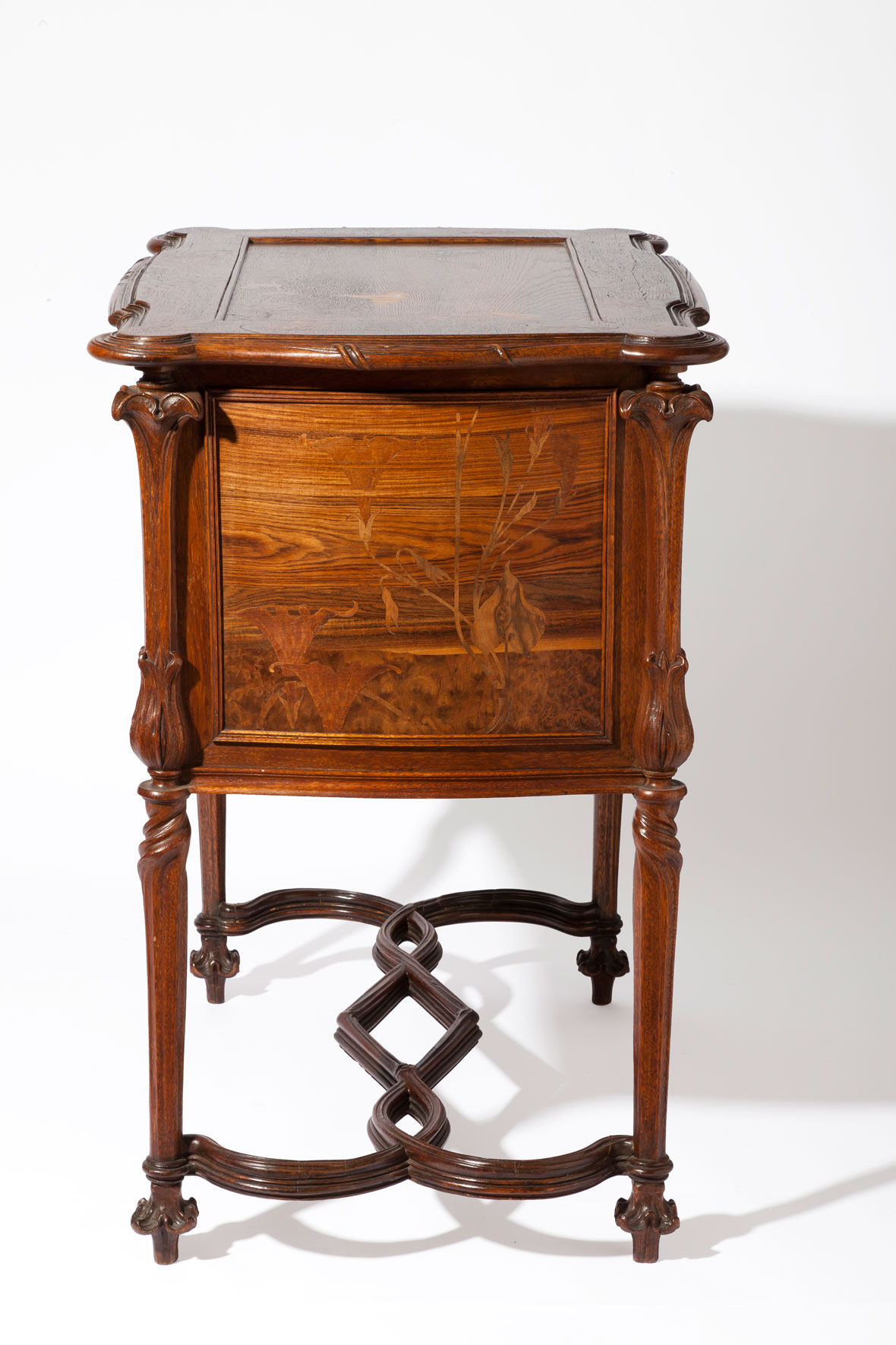 Galle Commode